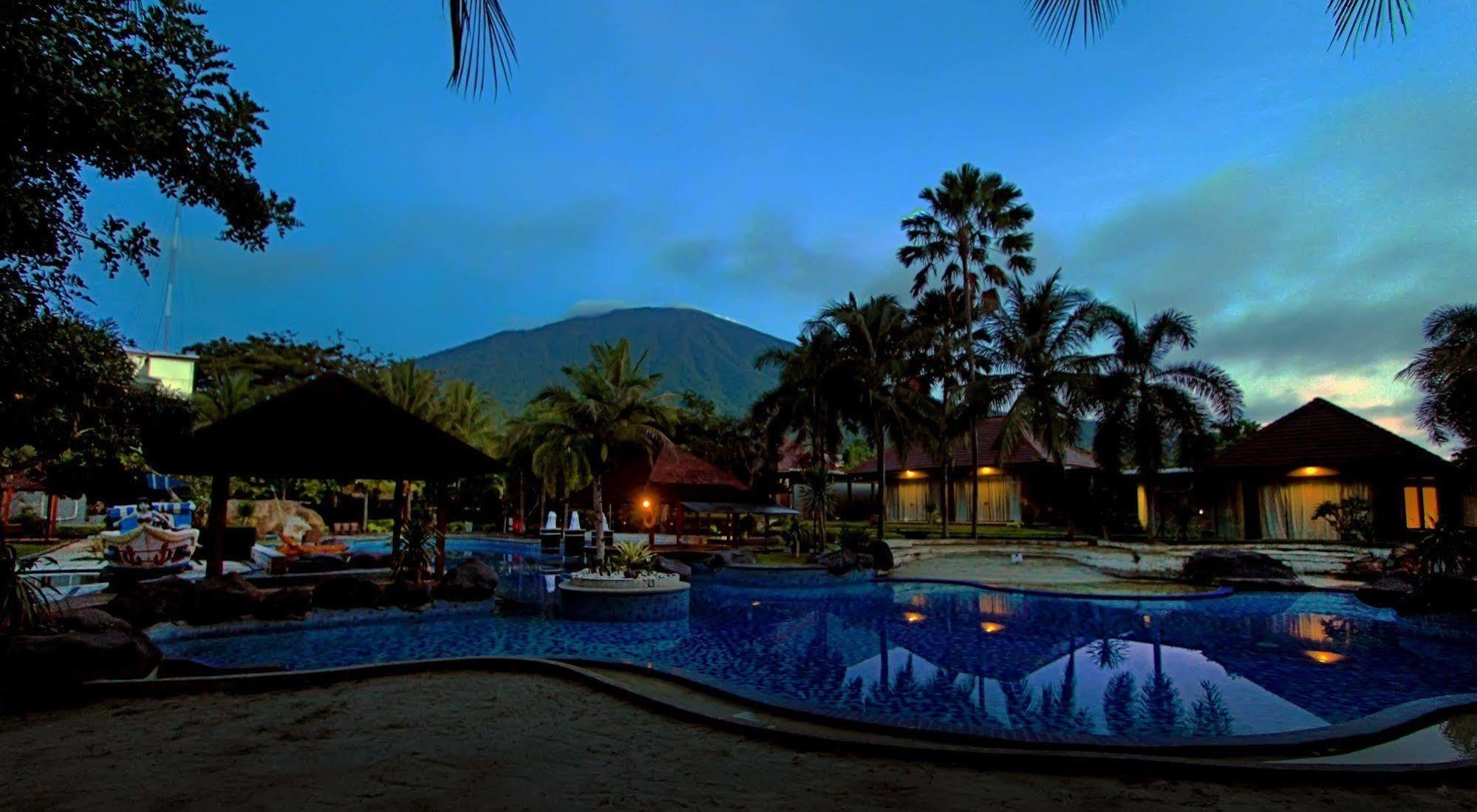 Bela International Hotel & Conventionternate Exterior foto