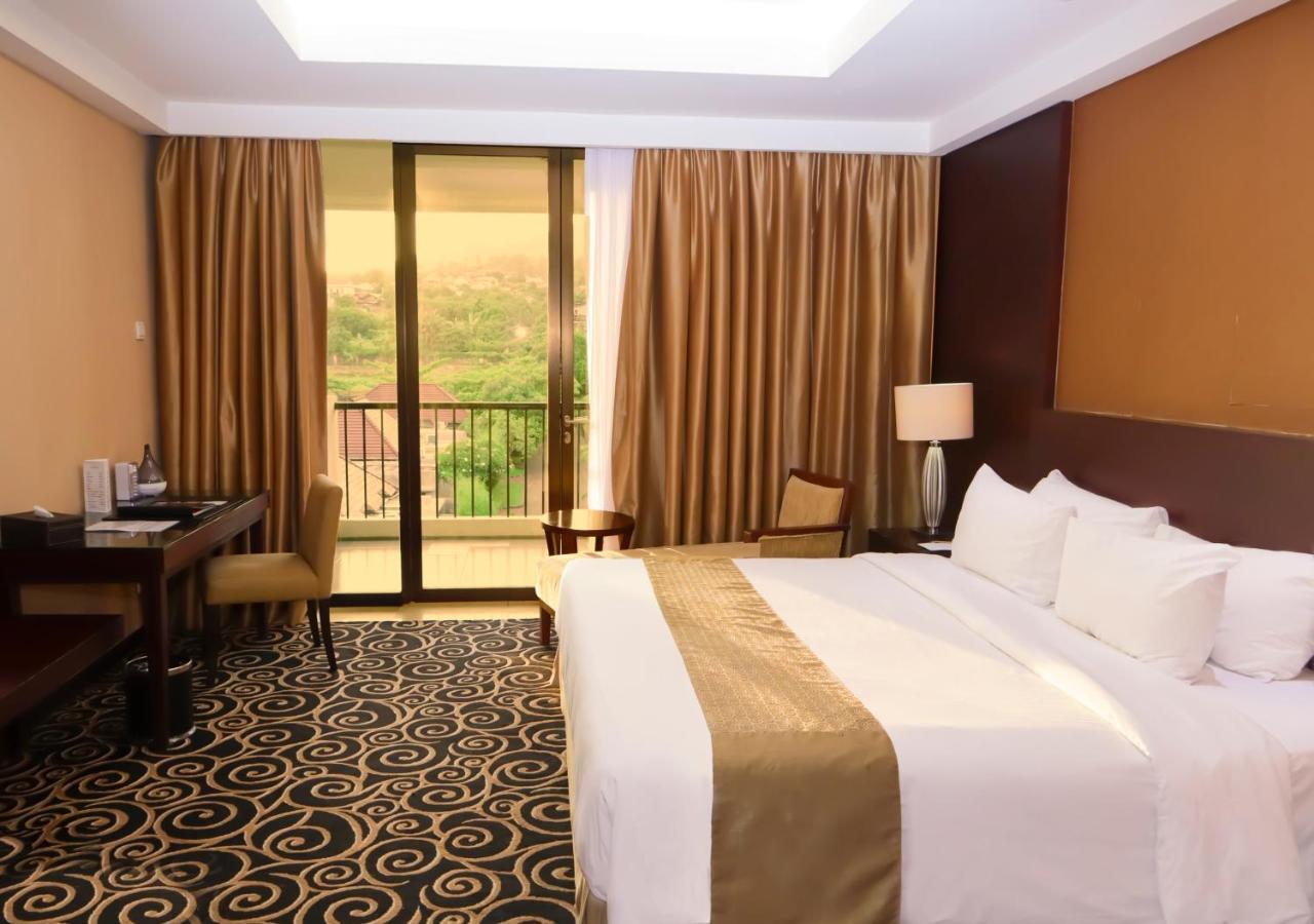 Bela International Hotel & Conventionternate Exterior foto